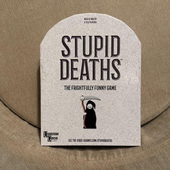 University Games Fantastic Factory ~ Stupid Deaths Card Game ~ 01404 ~ Complete - Picture 1 of 11